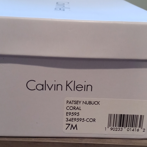 Calvin Klein New Coral Sandals. - Picture 4 of 4